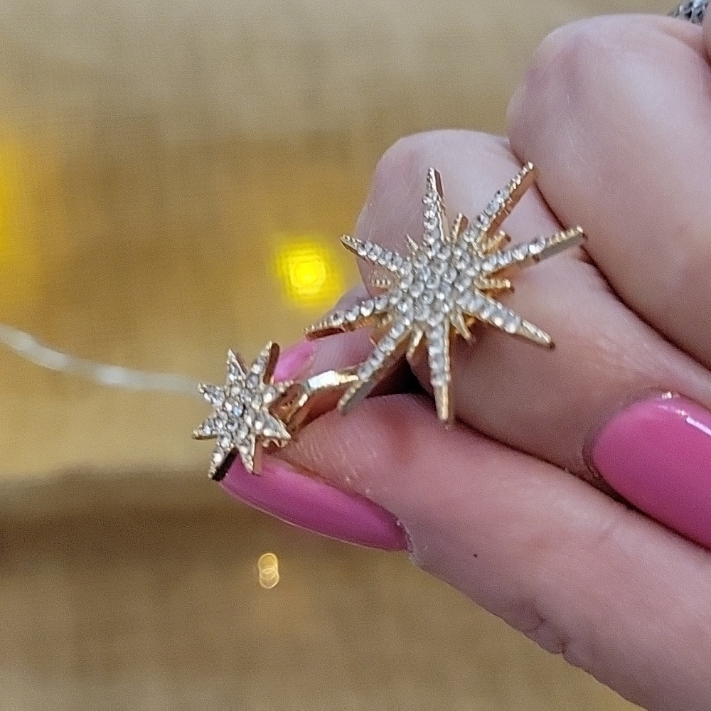 Gorgeous Front/Back Starburst Earrings - Picture 9 of 10